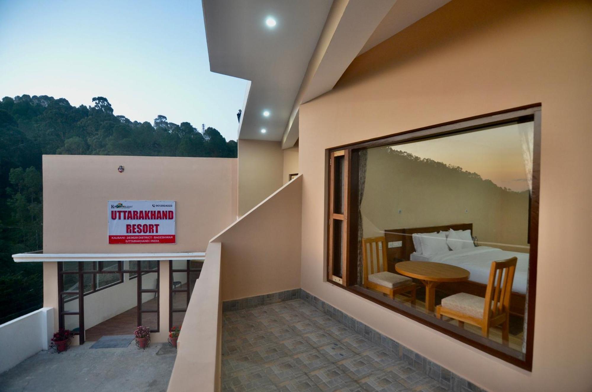 Uttarakhand Resort Kausani Eksteriør billede