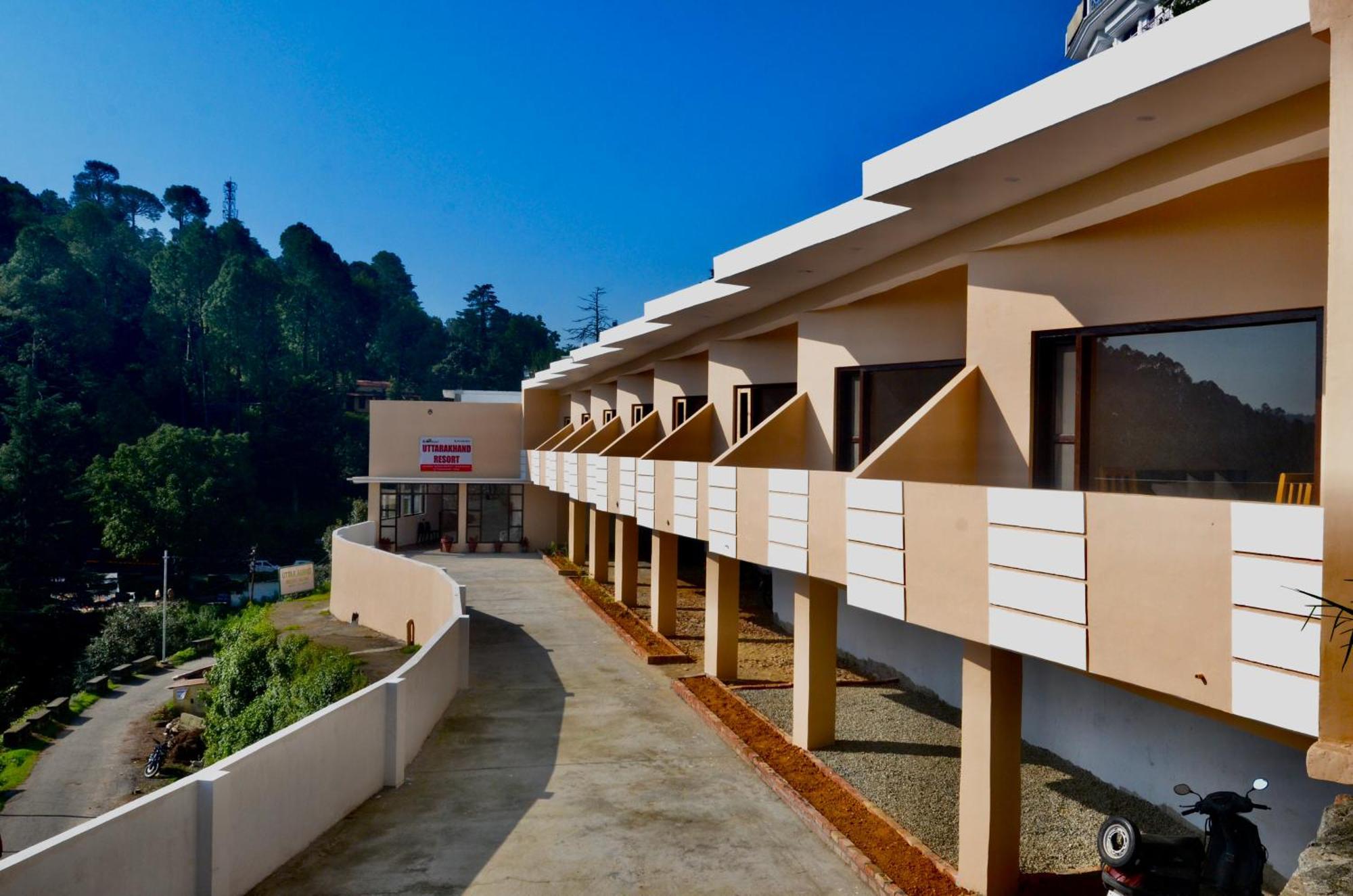 Uttarakhand Resort Kausani Eksteriør billede