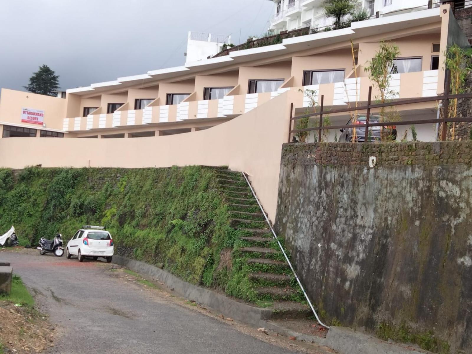 Uttarakhand Resort Kausani Eksteriør billede