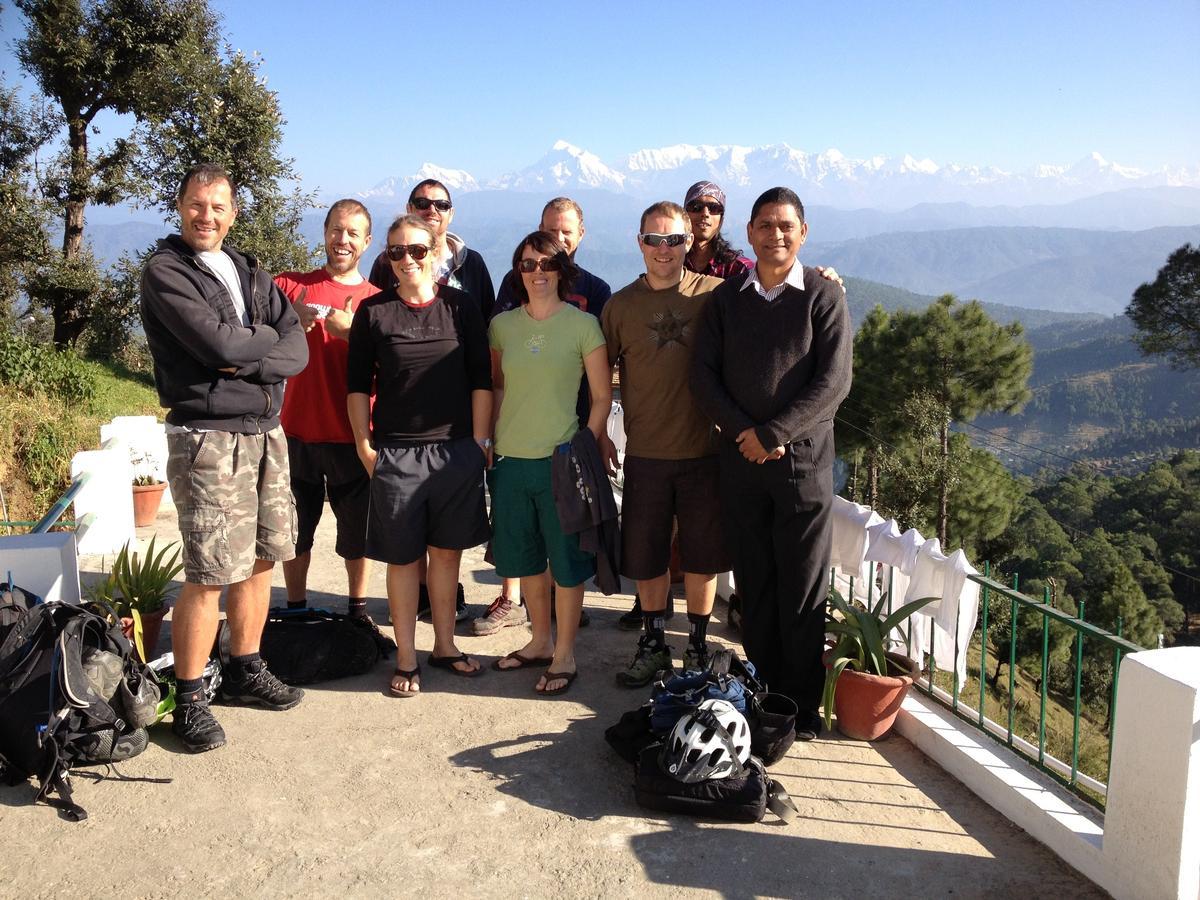Uttarakhand Resort Kausani Eksteriør billede